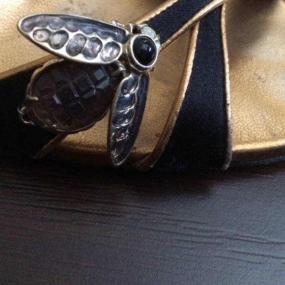 Gold and black Gucci sandals - Picture 2 of 3