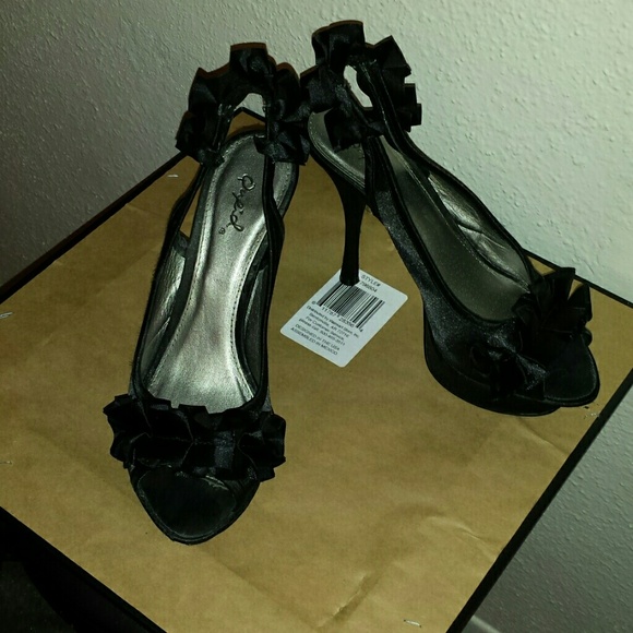 U GET THE HEELS FOR FREE - Picture 4 of 4