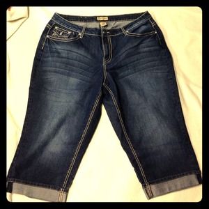 Earl Jean plus size denim capris