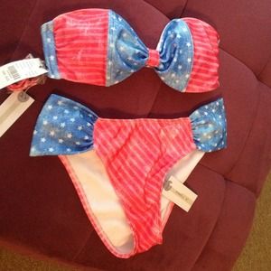 O'neill flag bathing suit