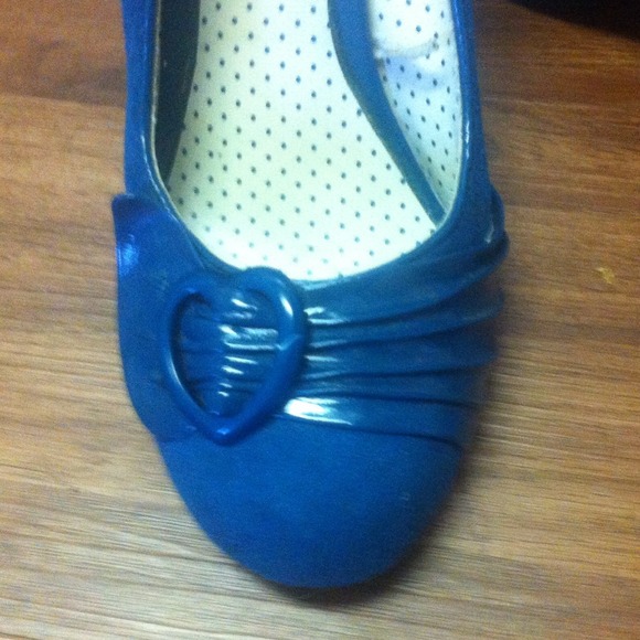 Teel heart buckle heels - Picture 2 of 4