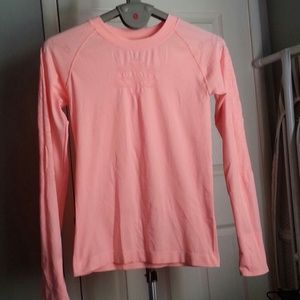 Long sleeve yoga shirt