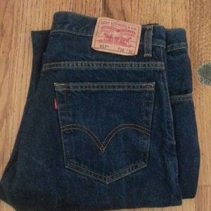 *sold bundled* Levi's boot cut 517