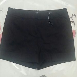💢💥SOLD💥💢?Black shorts
