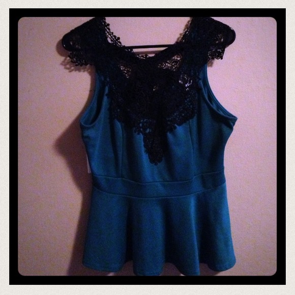 💥SOLD💥 - Picture 2 of 3