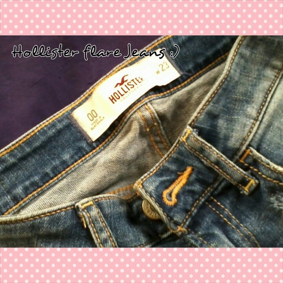 Cute Hollister Jeans!