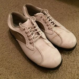 SOLD!! Footjoy Golf Shoes