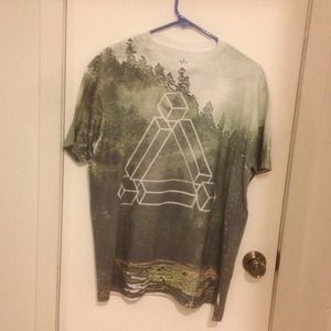 Life Clothing Co. Tee 💚😁