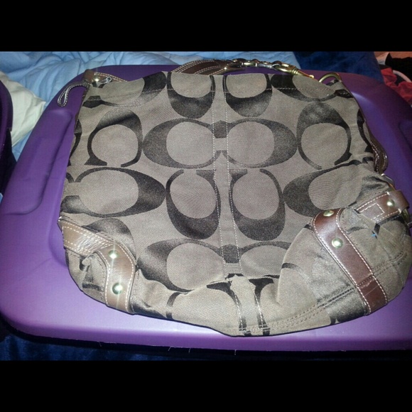 *SOLD* Authentic Signature Coach "Carly"