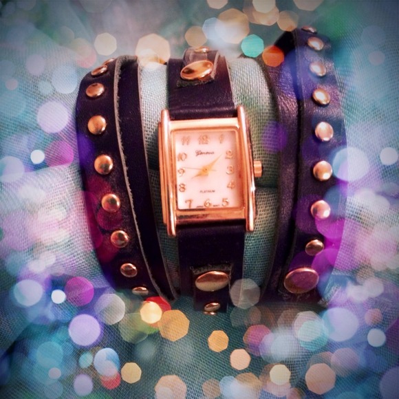 💕Leather Wrap Watch💕