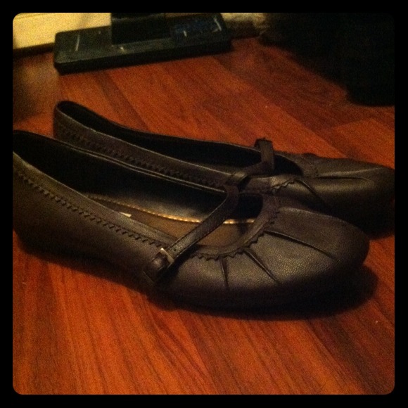 Super Cute Brown Flats Brand New!