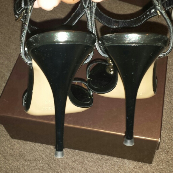 Ladies Gucci sandals - Picture 4 of 4