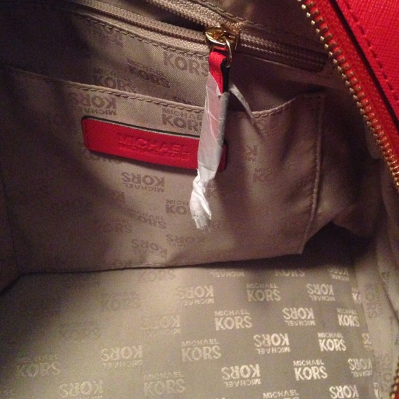 REDUCED💯 Authentic Orange Michael Kors Bag, - Picture 2 of 4