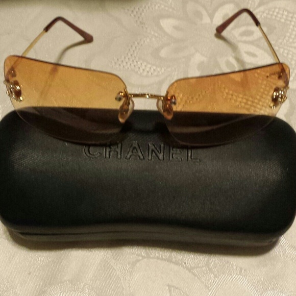 Ladies chanel sunglasses