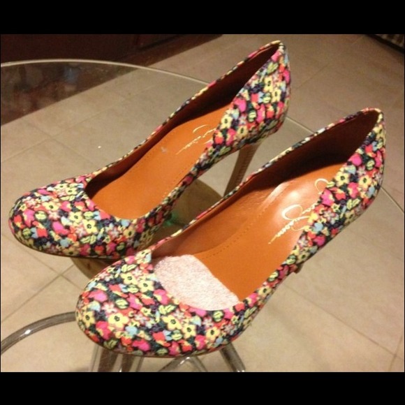 Jessica Simpson heels