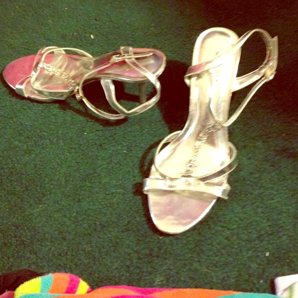 Formal shoes