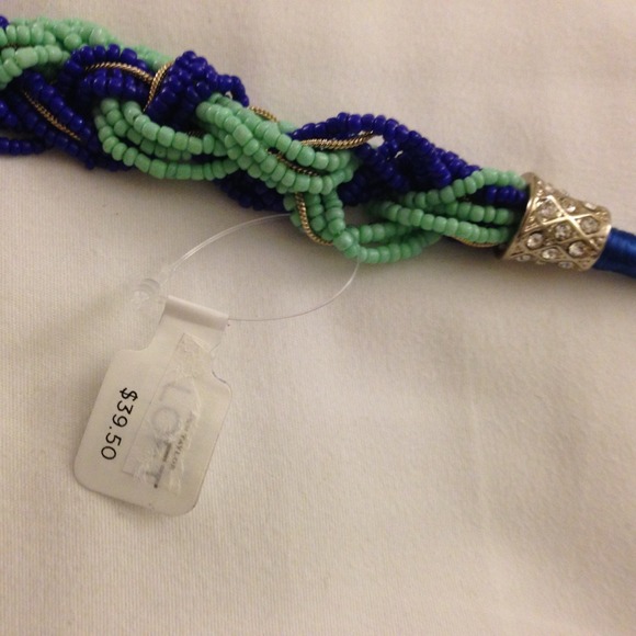 Loft necklace for sale! - Picture 2 of 3