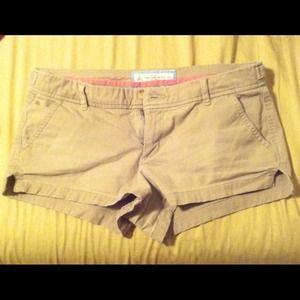 ❌SOLD❌ Abercrombie and Fitch Low Rise Short-Shorts