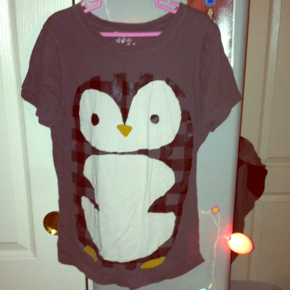 Grey owl t-shirt
