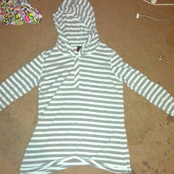 White and grey striped hoody shirt