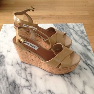 Steve Madden Beige Platform Sandals