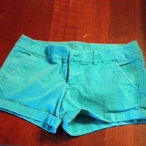 Size 6 American eagle shorts