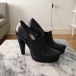 Guess Black Heel Booties