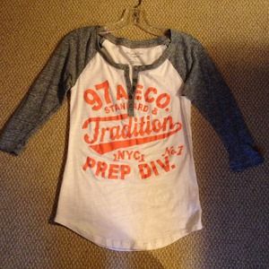 American Eagle shirt