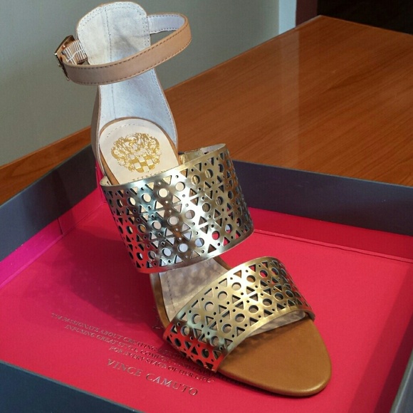 🌞BRAND NEW🌞 Vince Camuto copper shoe