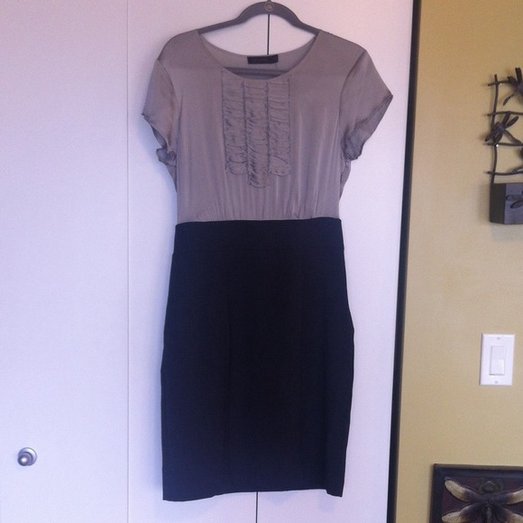 Silver and dark grey two-in-one sheath.