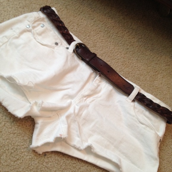 White Shorts 🌸🌺