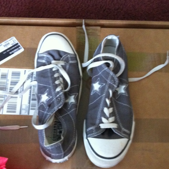 Gray Converse One Star
