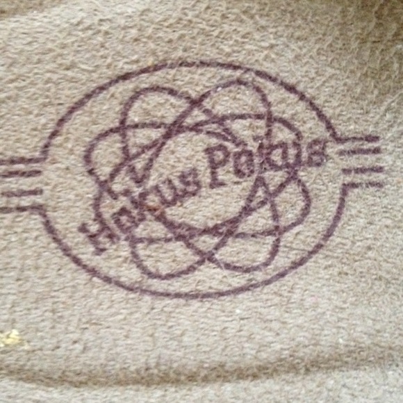 Hokus Pokus sandals! NWOT - Picture 3 of 4