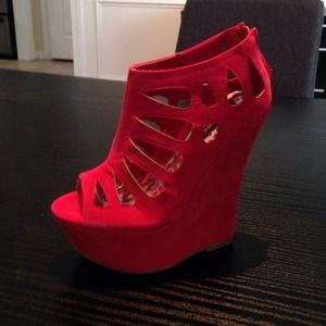 Hot pink cage wedge. REDUCED!!!