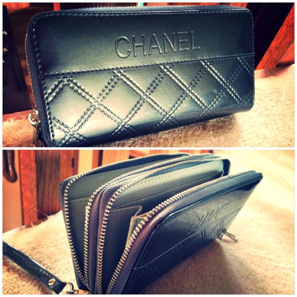 ❌SOLD IN BUNDLE❌Wallet & Wristlet