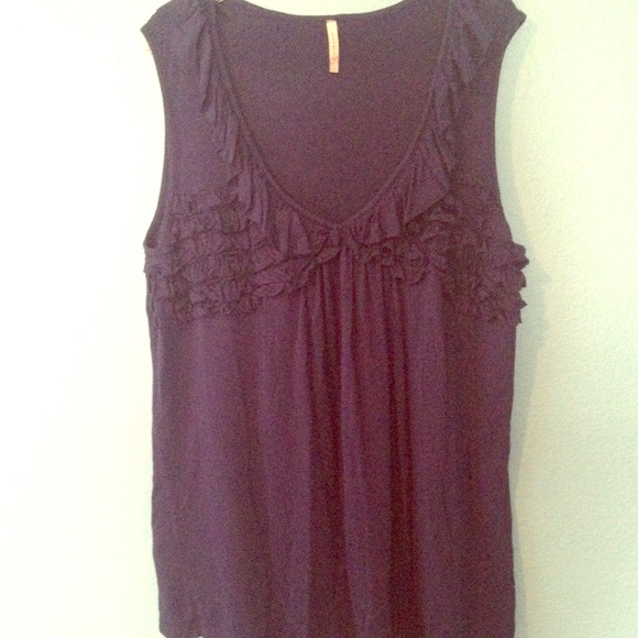 Navy blue ruffled top