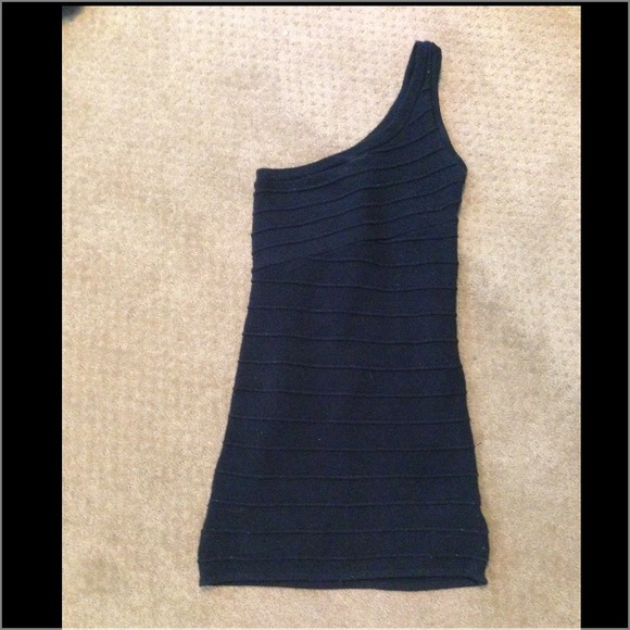 One shoulder dress