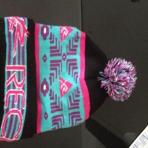 Young and Reckless beanie 💯