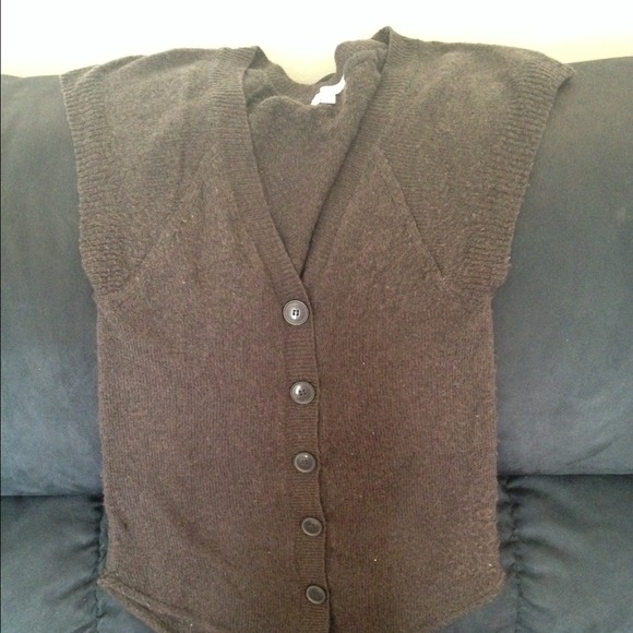 Gray shirt