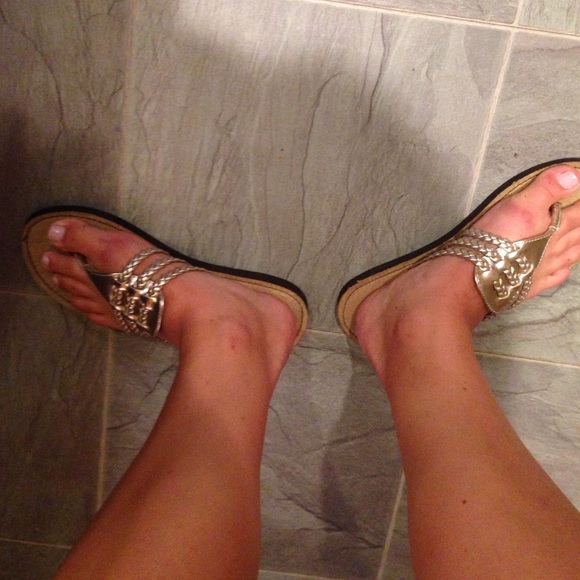 Tommy Hilfiger Gold Sandals - Picture 4 of 4