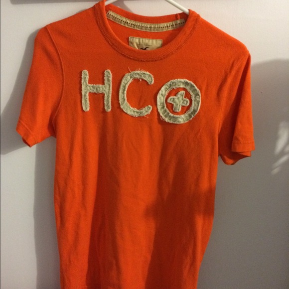 Men's Hollister Tshirt