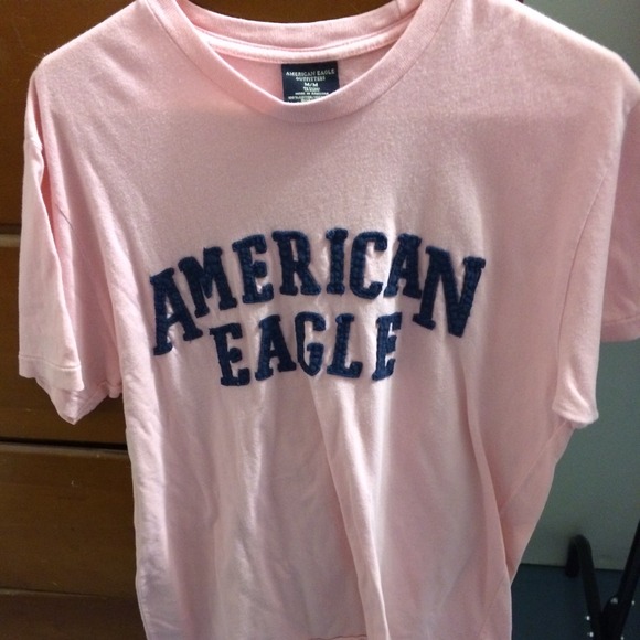 Light pink Men's American Eagle Tshirt