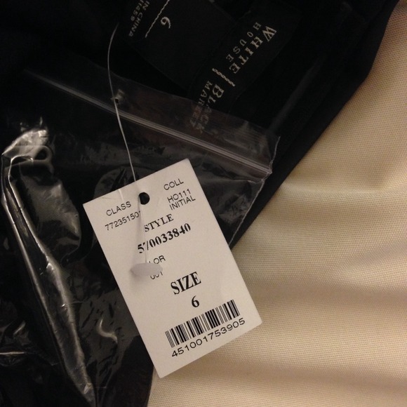 🚫Sold! WHITE HOUSE BLACK MARKET TIERED - Picture 2 of 4