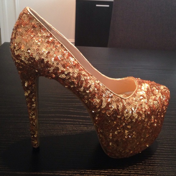 Gold Sequin Platform Pump. REDUCED!!!
