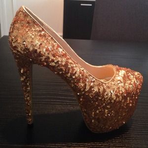 Gold Sequin Platform Pump. REDUCED!!!