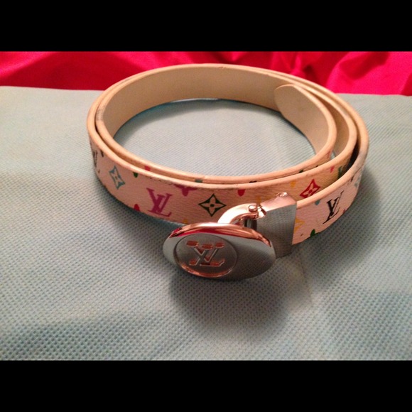 Louis Vuitton belt  small