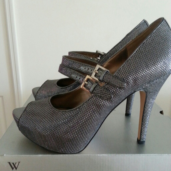 Shoes - Picture 2 of 3