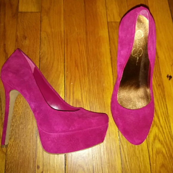 Jessica Simpson Platform Pumps in Cranberry