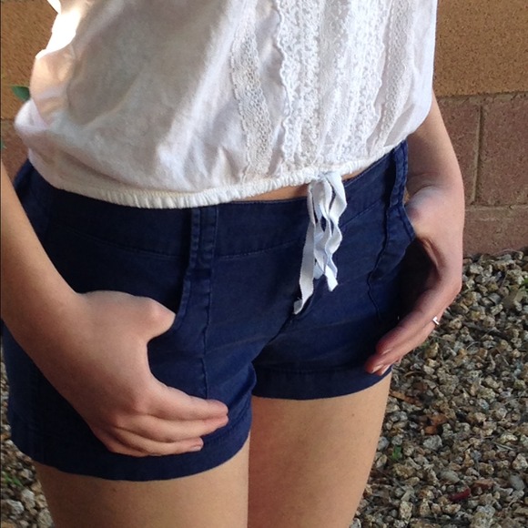 Cute spring/ summer shorts - Picture 1 of 2