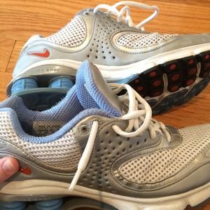 nike shox duralon